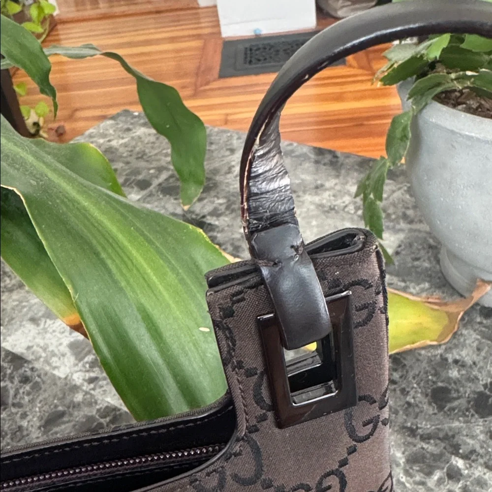GUCCI GG Monogram Canvas Shoulder Bag Vintage Y2K Gucci Purse Classic Handbag